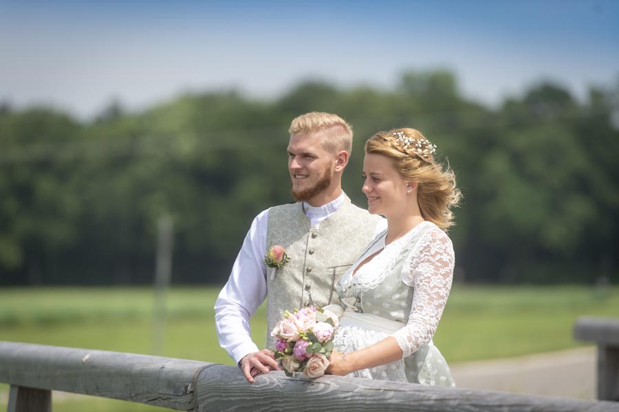 Hochzeitsportrait schweifender verliebter Blick